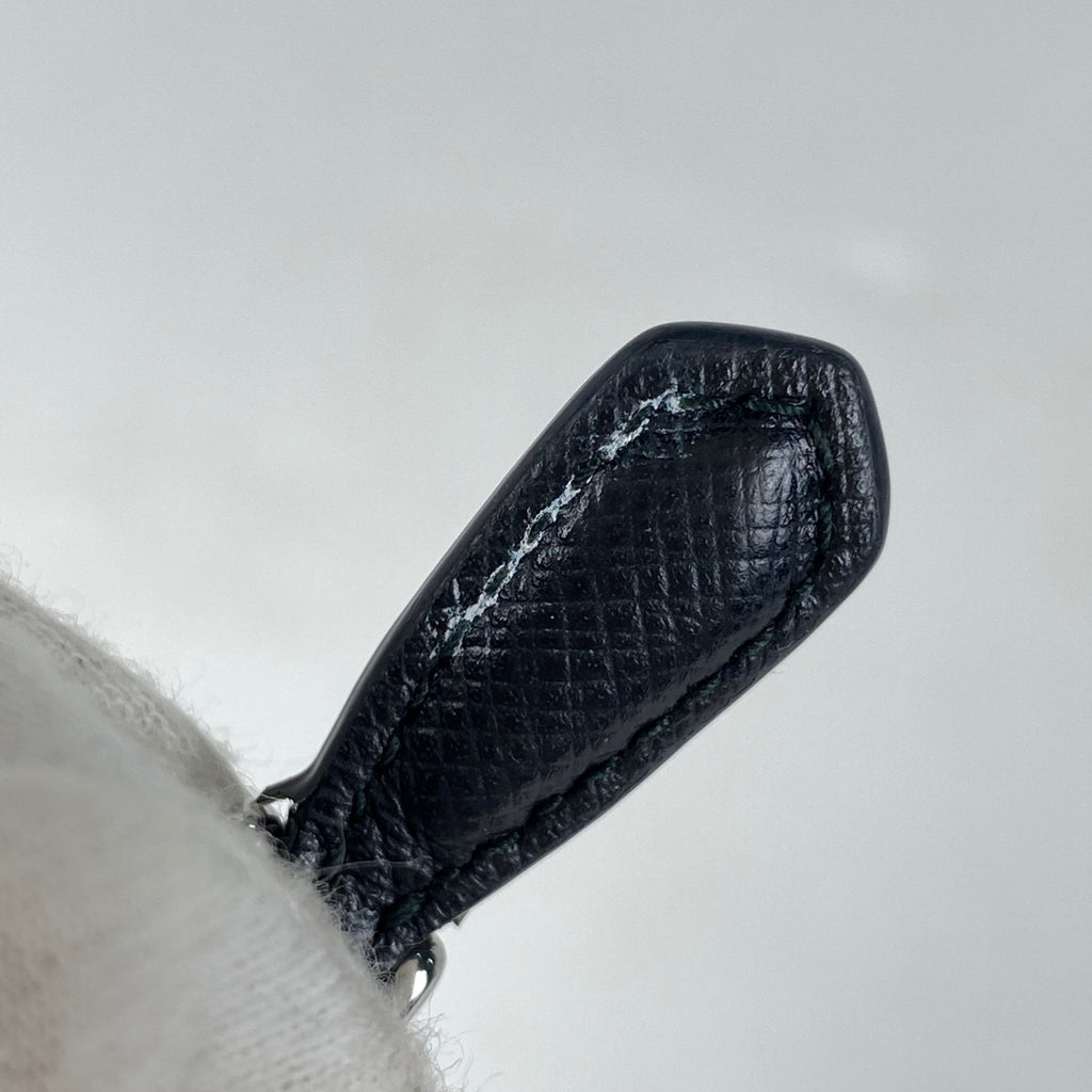 プラダ ロゴプレート ラウンドファスナー コインケース コインパース 小銭入れ コインケース レザー ネロ(ブラック) レディース 【中古】brbag