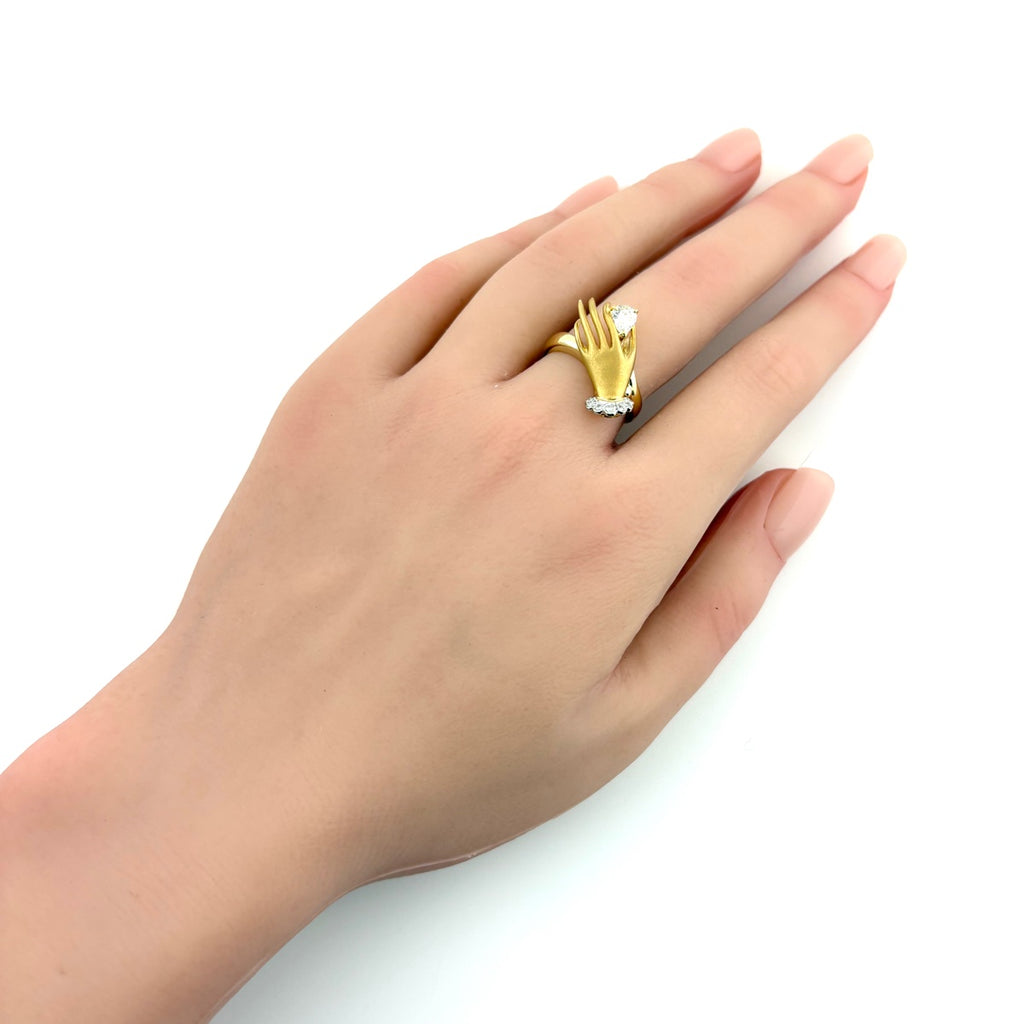 ハンドモチーフ デザインリング YG イエローゴールド 指輪 メレダイヤ リング 12.5号 K18 ダイヤモンド レディース 【中古】nbjwl