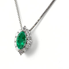 エメラルド デザインネックレス プラチナ ペンダント メレダイヤ ダイヤモンド ネックレス Pt900 Pt850 エメラルド レディース ノンブランドジュエリー 【中古】nbjwl