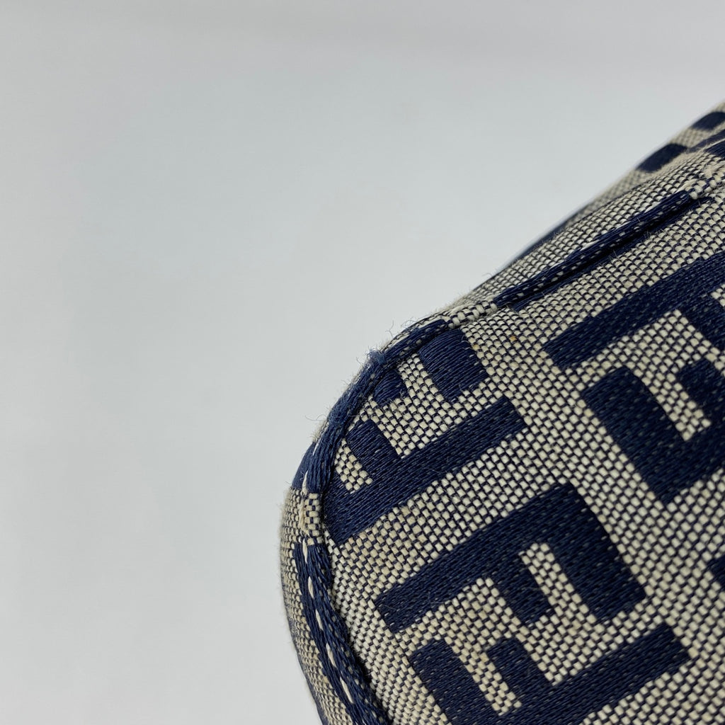 フェンディ ズッカ柄 マンマバゲット ハンドバッグ ワンショルダー 肩掛け ショルダーバッグ キャンバス ネイビー 26424 レディース 【中古】brbag