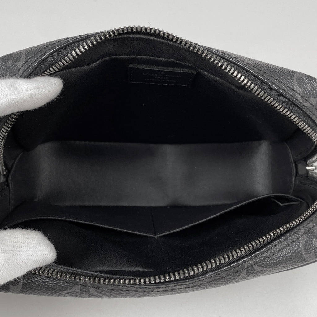 ルイ・ヴィトン トゥルース トワレ PM トラベルポーチ アクセサリーポーチ モノグラムエクリプス ブラック M43384 メンズ 【中古】brbag