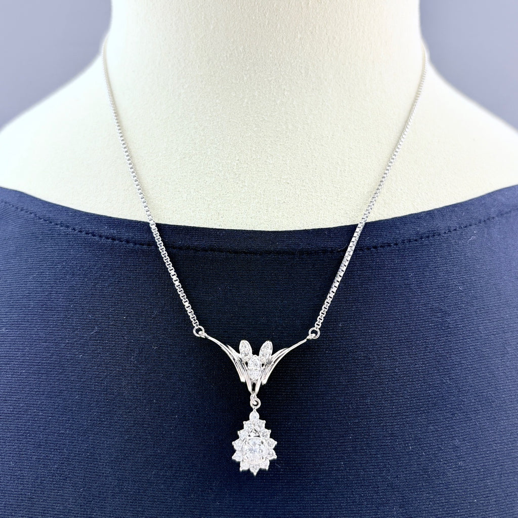 ダイヤモンド デザインネックレス プラチナ ペンダント メレダイヤ ネックレス Pt850 ダイヤモンド レディース 【中古】nbjwl