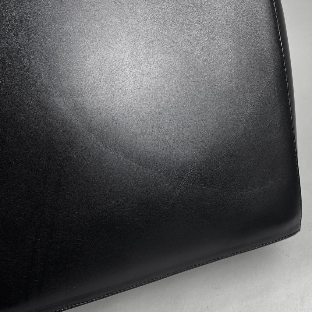 サルヴァトーレフェラガモ ロゴ ショルダーバッグ 肩掛け ショルダーバッグ レザー ブラック レディース 【中古】brbag