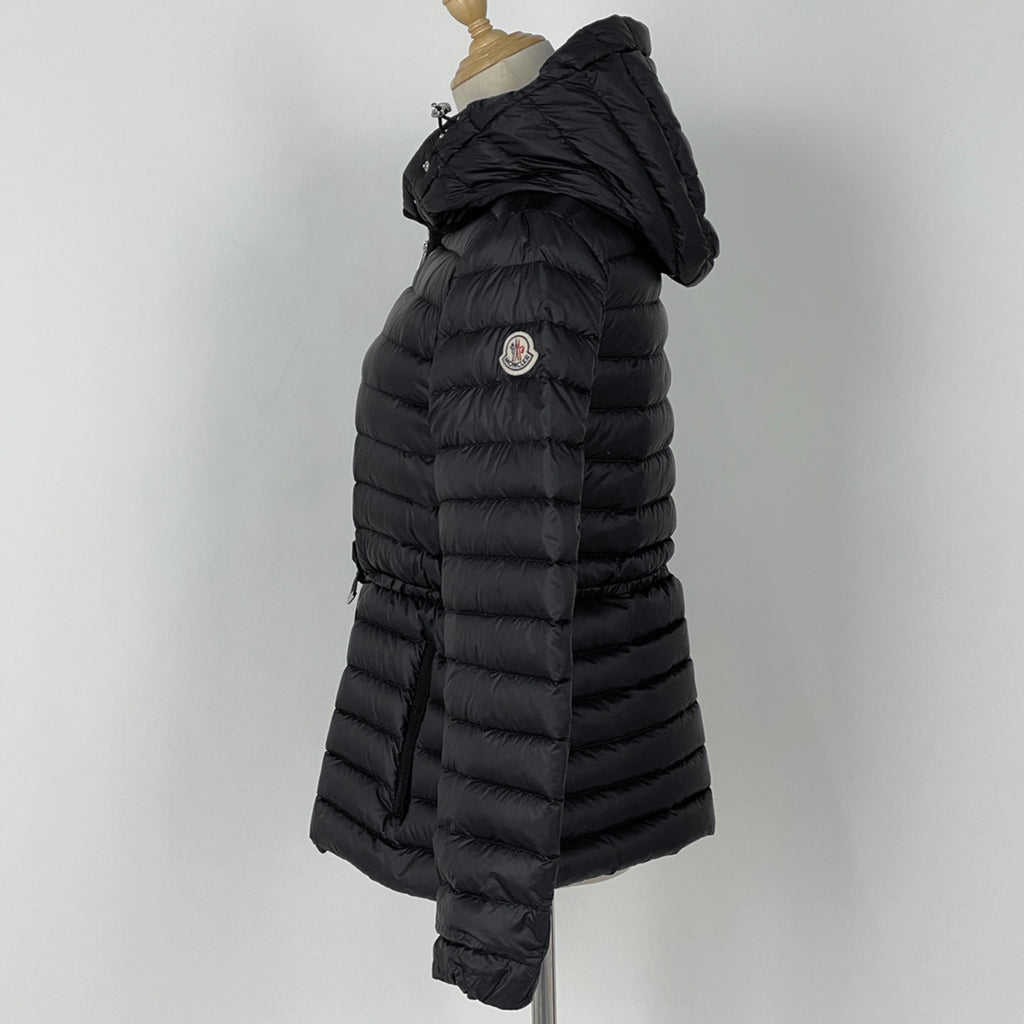 モンクレール Raie ショートダウンジャケット ライエ スリムフィット アウター ダウンジャケット ブラック レディース 【中古】brapp