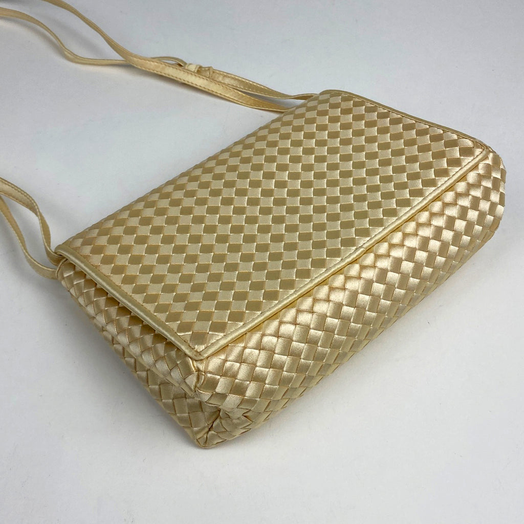 ボッテガヴェネタ イントレチャート ショルダーバッグ 編み込み ナッパ ショルダーバッグ キャンバス アイボリー レディース 【中古】brbag