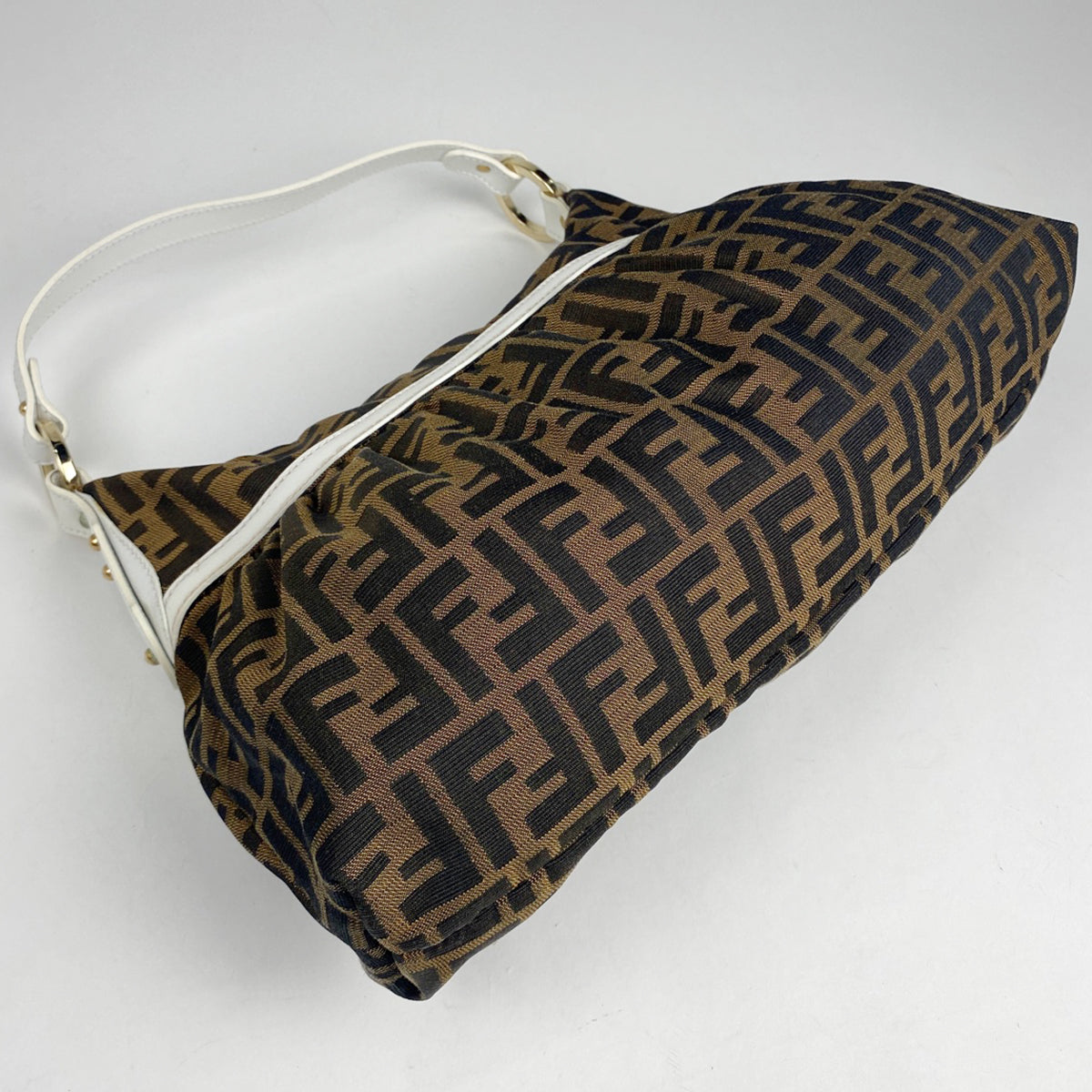 バイセル公式】フェンディ ズッカ柄 ショルダーバッグ ワンショルダー