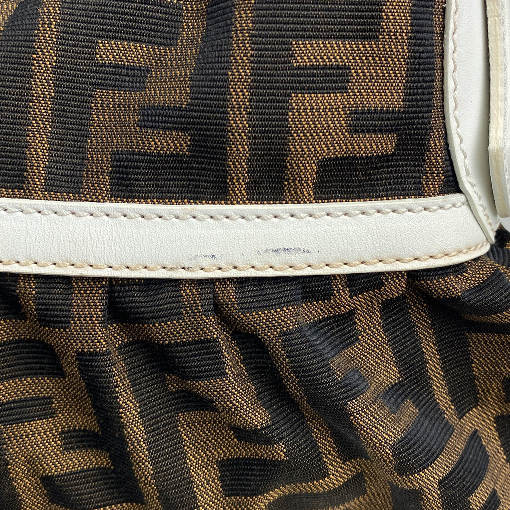 フェンディ ズッカ柄 ショルダーバッグ ワンショルダー ショルダーバッグ キャンバス ブラウン 8BR344 レディース 【中古】brbag