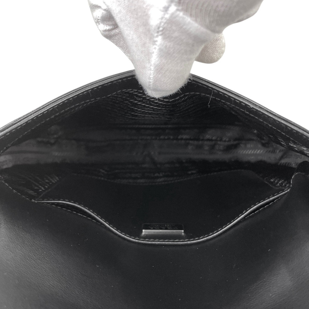 プラダ クレオ ショルダーバッグ 斜め掛け ロゴプレート ショルダーバッグ レザー ネロ(ブラック) 1BD316 レディース 【中古】brbag