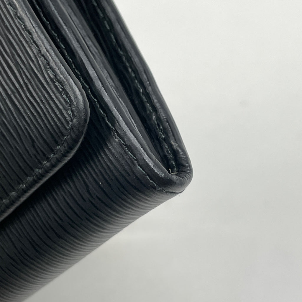 プラダ ロゴ チェーン ウォレット 長財布 レザー ネロ(ブラック) レディース 【中古】brbag