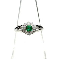 エメラルド デザインリング プラチナ 指輪 メレダイヤ リング 10号 Pt900 エメラルド ダイヤモンド レディース ノンブランドジュエリー 【中古】nbjwl