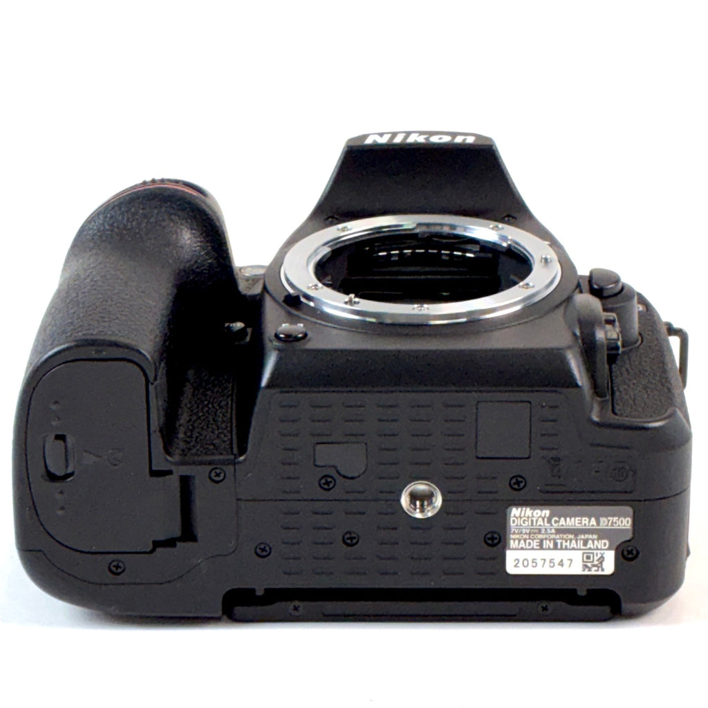 ニコン Nikon D7500 18-140 VR レンズキット デジタル 一眼レフカメラ 【中古】cambb