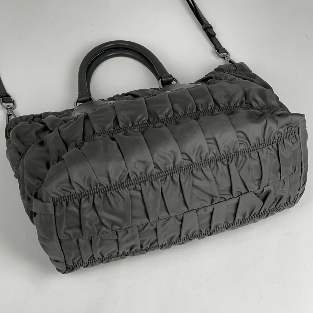 プラダ ロゴ ハンドバッグ 2WAY ショルダーバッグ ギャザー ハンドバッグ ナイロン グレー BN1496 レディース 【中古】brbag