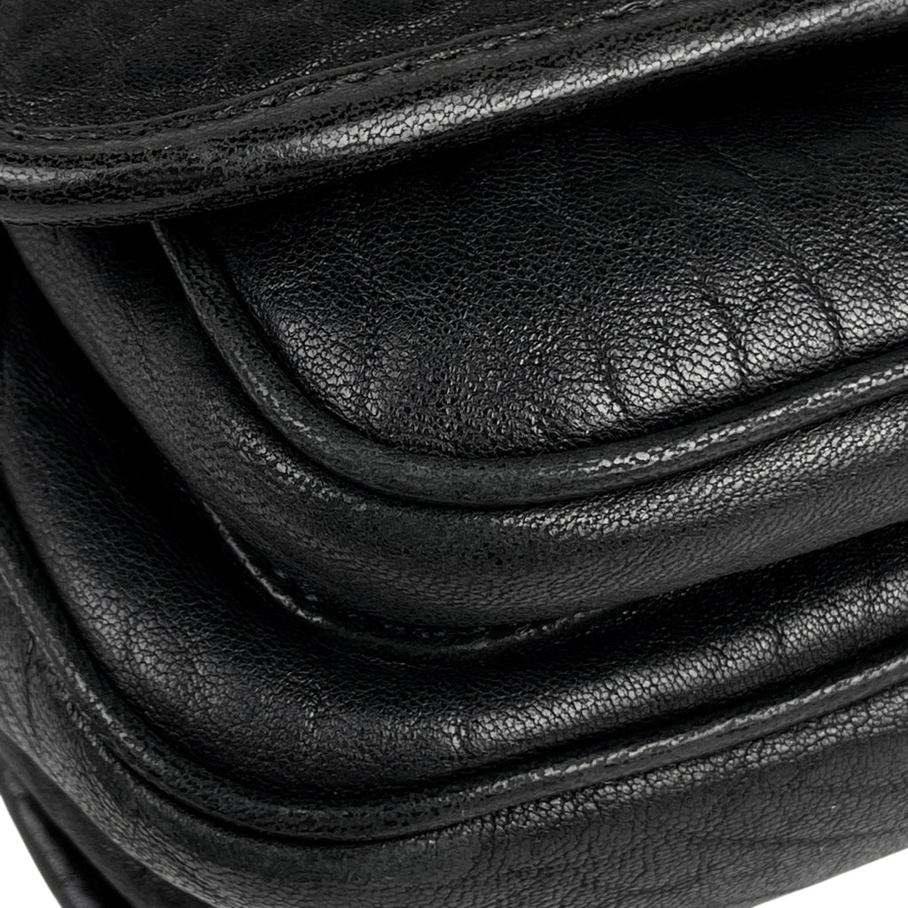 サンローラン ニキ スモール メッセンジャー 斜め掛け ショルダーバッグ レザー ブラック 776611 レディース 【中古】brbag