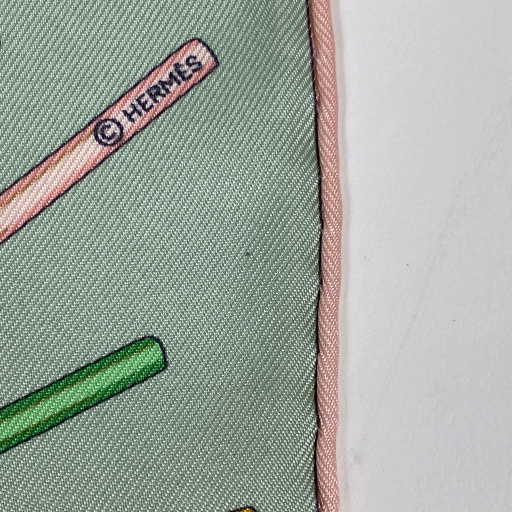エルメス プチカレ A VOS CRAYONS さぁ 色鉛筆を出して スカーフ シルク グリーン マルチカラー レディース 【中古】brbag