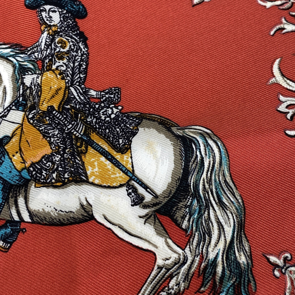 エルメス プチ カレ LVDOVICVS MAGNVS 白い馬に跨ったルイ14世 スカーフ シルク レッド マルチカラー レディース 【中古】brbag