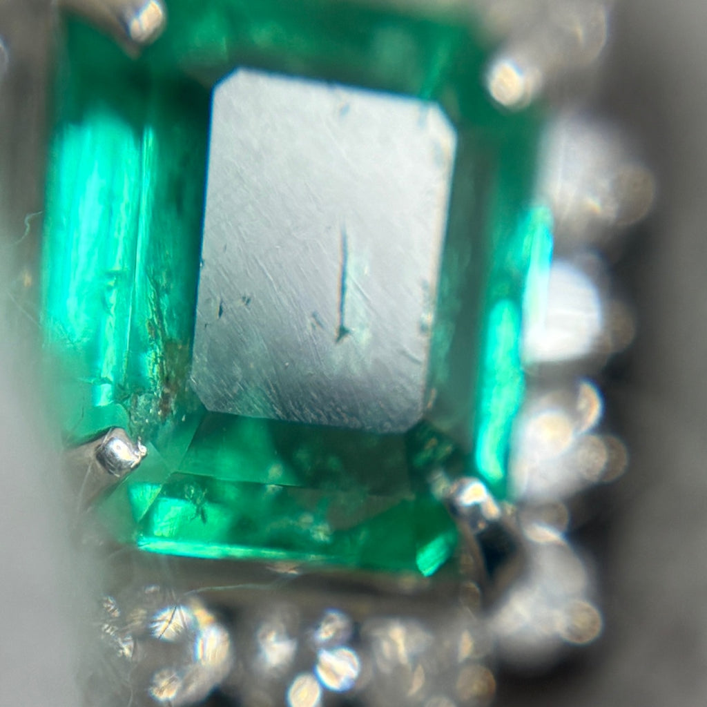 エメラルド ペンダントトップ プラチナ メレダイヤ ペンダントトップ