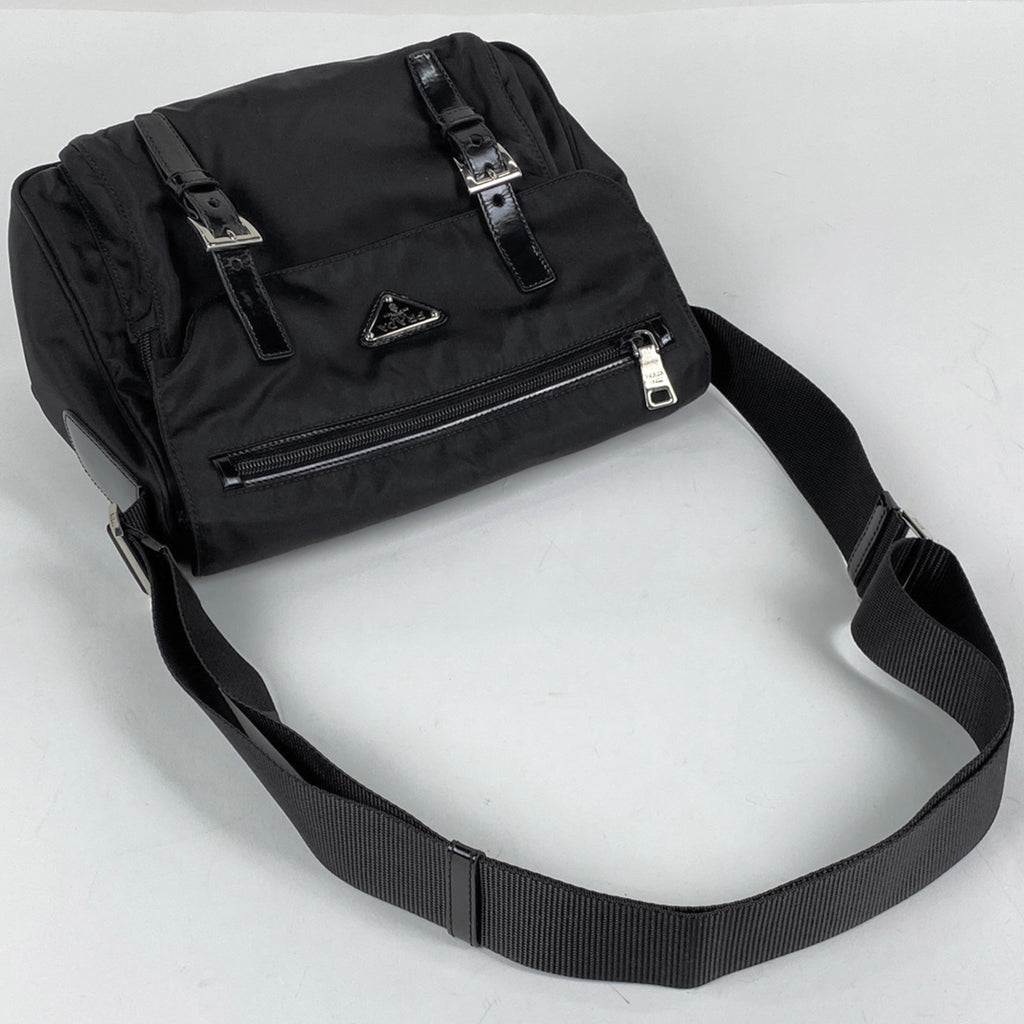 プラダ ロゴプレート ショルダーバッグ メッセンジャーバッグ ショルダーバッグ ナイロン ネロ(ブラック) BT0713 レディース 【中古】brbag