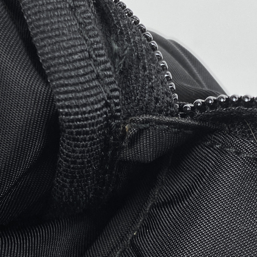 プラダ ロゴプレート ショルダーバッグ メッセンジャーバッグ ショルダーバッグ ナイロン ネロ(ブラック) BT0713 レディース 【中古】brbag