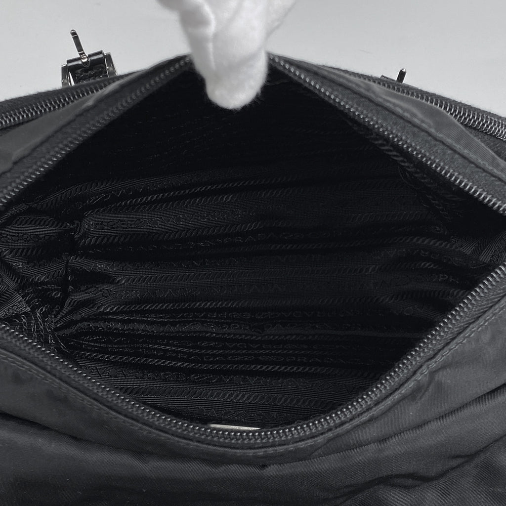 プラダ ロゴプレート ショルダーバッグ メッセンジャーバッグ ショルダーバッグ ナイロン ネロ(ブラック) BT0713 レディース 【中古】brbag