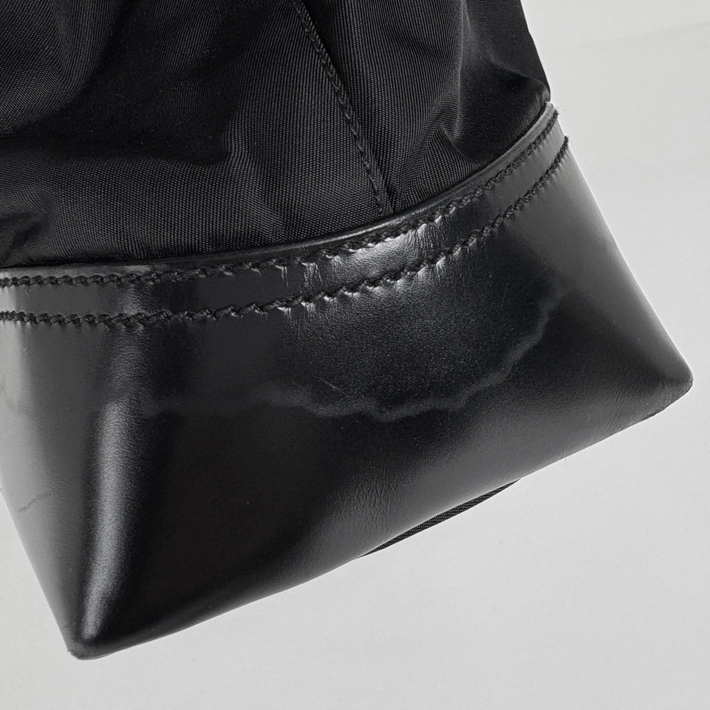 プラダ ロゴプレート トートバッグ ハンドバッグ トートバッグ ナイロン ネロ(ブラック) レディース 【中古】brbag