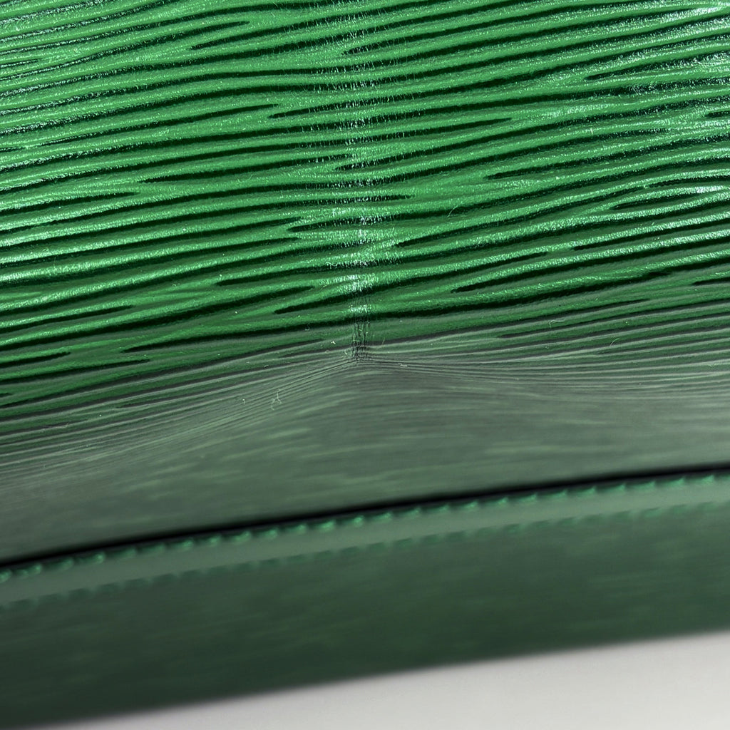 ルイ・ヴィトン スピーディ 30 手提げ ミニボストンバッグ ハンドバッグ エピ ボルネオグリーン M43004 レディース 【中古】brbag