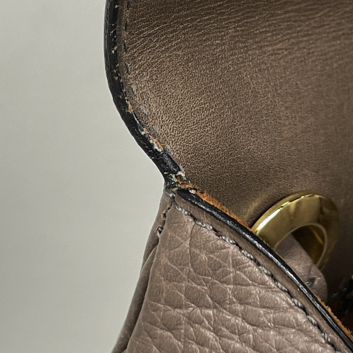 DELVAUX デルヴォー ヴィンテージ Dロゴ レザー ショルダーバッグ クロスボディバッグ ブラウン ベルギー製 DELVAUX】Lingot Small Alpina Calf クロスボディバッグ Plum (DELVAUX