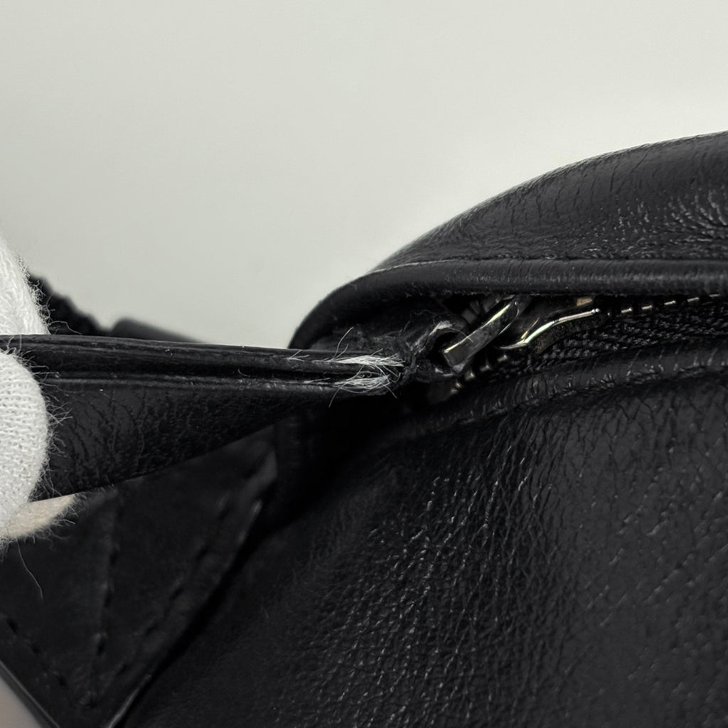 バレンシアガ エブリデイ ウエストバッグ ロゴ ウエストポーチ ボディバッグ レザー ブラック 579617 レディース 【中古】brbag