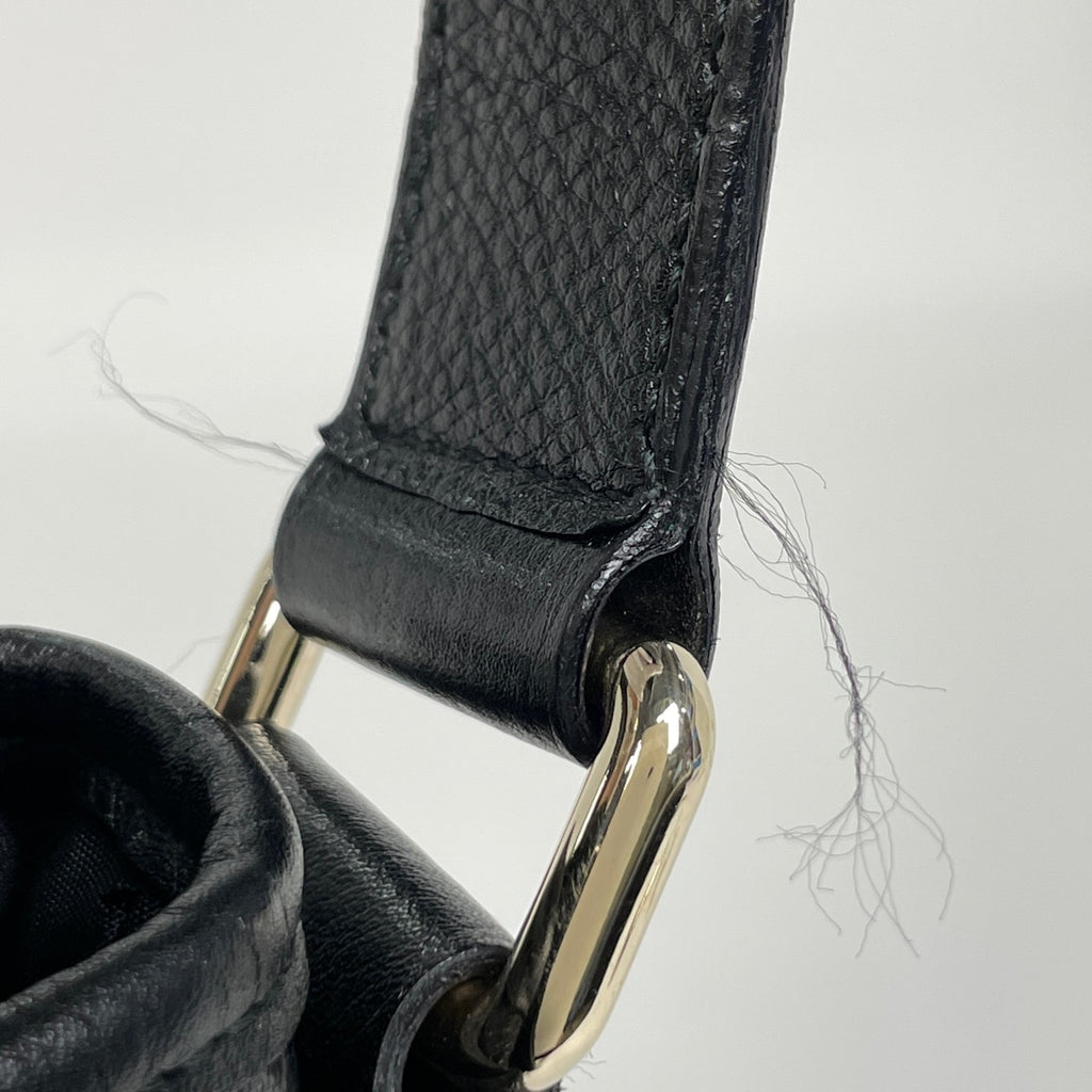 グッチ グッチシマ ショルダーバッグ シグネチャー メッセンジャーバック ショルダーバッグ シマレザー ブラック 223665 レディース 【中古】brbag