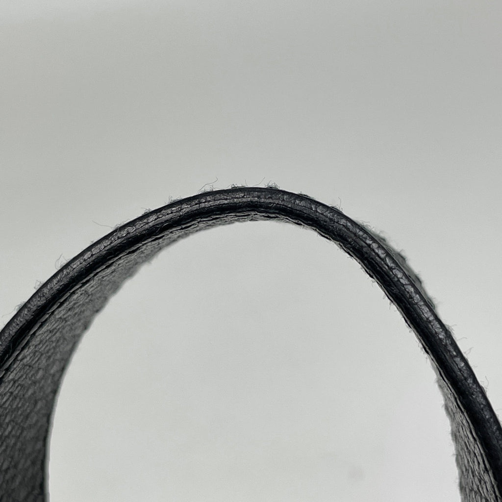 グッチ グッチシマ ショルダーバッグ シグネチャー メッセンジャーバック ショルダーバッグ シマレザー ブラック 223665 レディース 【中古】brbag