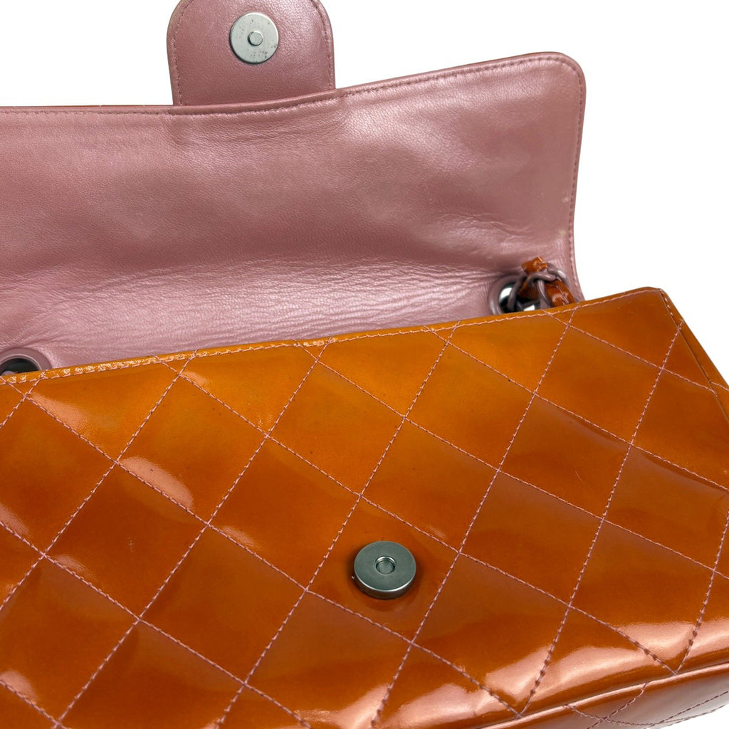 シャネル ココマーク チェーン ショルダーバッグ エナメル マトラッセ シングルフラップ ショルダーバッグ パテントレザー オレンジ レディース 【中古】brbag