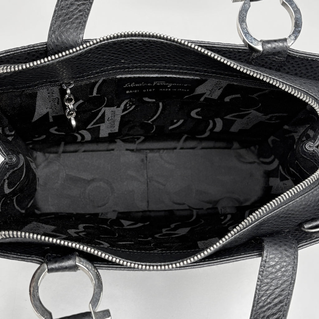 サルヴァトーレフェラガモ ガンチーニ ハンドバッグ 2way レザー ブラック レディース 中古 brbag