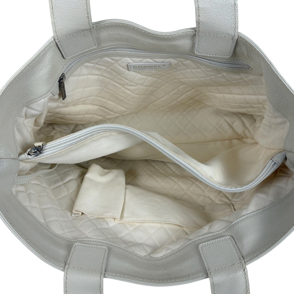 シャネル ココマーク トートバッグ パンチング ハンドバッグ トートバッグ レザー アイボリー レディース 【中古】brbag