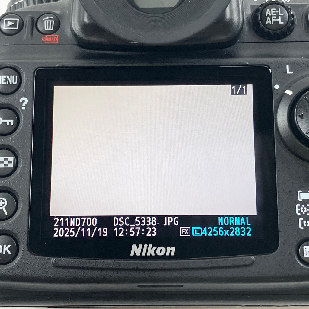 ニコン Nikon D700 ボディ デジタル 一眼レフカメラ 【中古】cambb