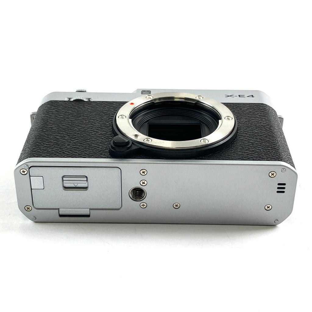 富士フイルム FUJIFILM X-E4 ボディ シルバー デジタル ミラーレス 一眼カメラ 【中古】cambb
