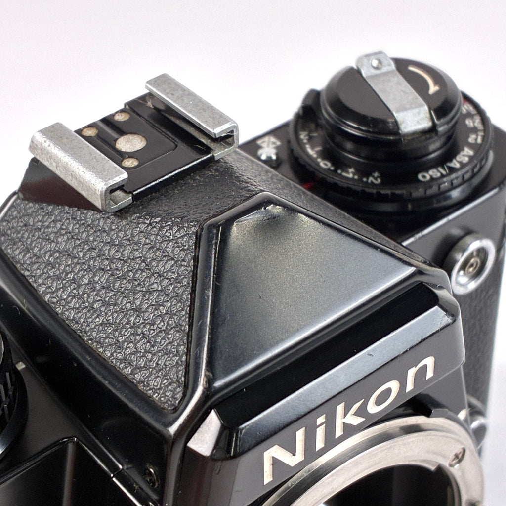 ニコン Nikon FE2 ボディ ［ジャンク品］ フィルム マニュアルフォーカス 一眼レフカメラ 【中古】cambb