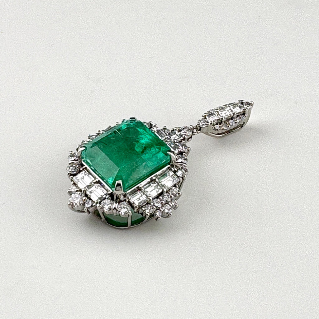 リメイク エメラルド ペンダントトップ プラチナ メレダイヤ ペンダントトップ Pt900 エメラルド ダイヤモンド レディースnbjwl