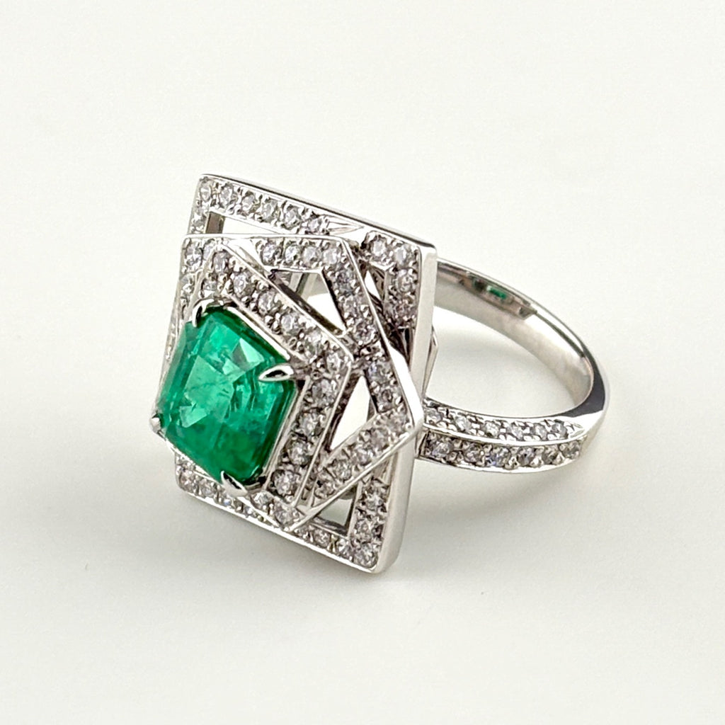 リメイク エメラルド デザインリング プラチナ 指輪 メレダイヤ リング 14号 Pt900 エメラルド ダイヤモンド レディースnbjwl