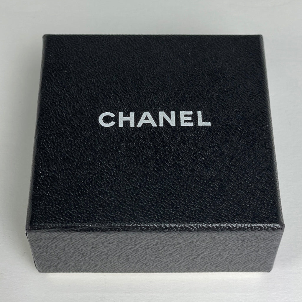 シャネル ロゴ イヤリング コインモチーフ イヤリング シルバーメッキ シルバー レディース 【中古】bracc