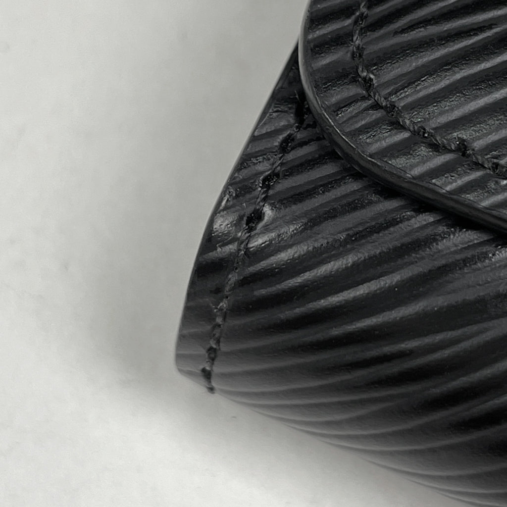 ルイ・ヴィトン ポルトフォイユ ツイスト 札入れ 小銭入れ 二つ折り 長財布 エピ ノワール(ブラック) M68309 レディース 【中古】brbag