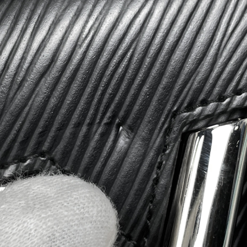 ルイ・ヴィトン ポルトフォイユ ツイスト 札入れ 小銭入れ 二つ折り 長財布 エピ ノワール(ブラック) M68309 レディース 【中古】brbag