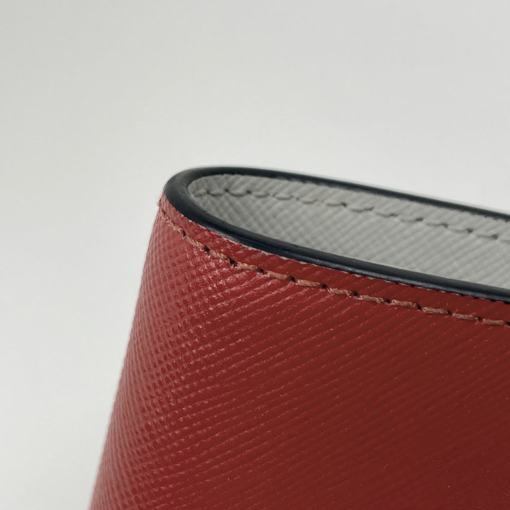 マルニ バイフォールド ウォレット ロゴ 二つ折り財布 レザー レッド ブラウン レディース ブランドバッグ・小物 【中古】brbag