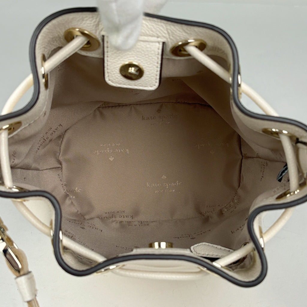ケイトスペード ロゴ ショルダーバッグ ニューヨーク 巾着型 ショルダーバッグ レザー アイボリー KC740 レディース ブランドバッグ・小物 【中古】brbag