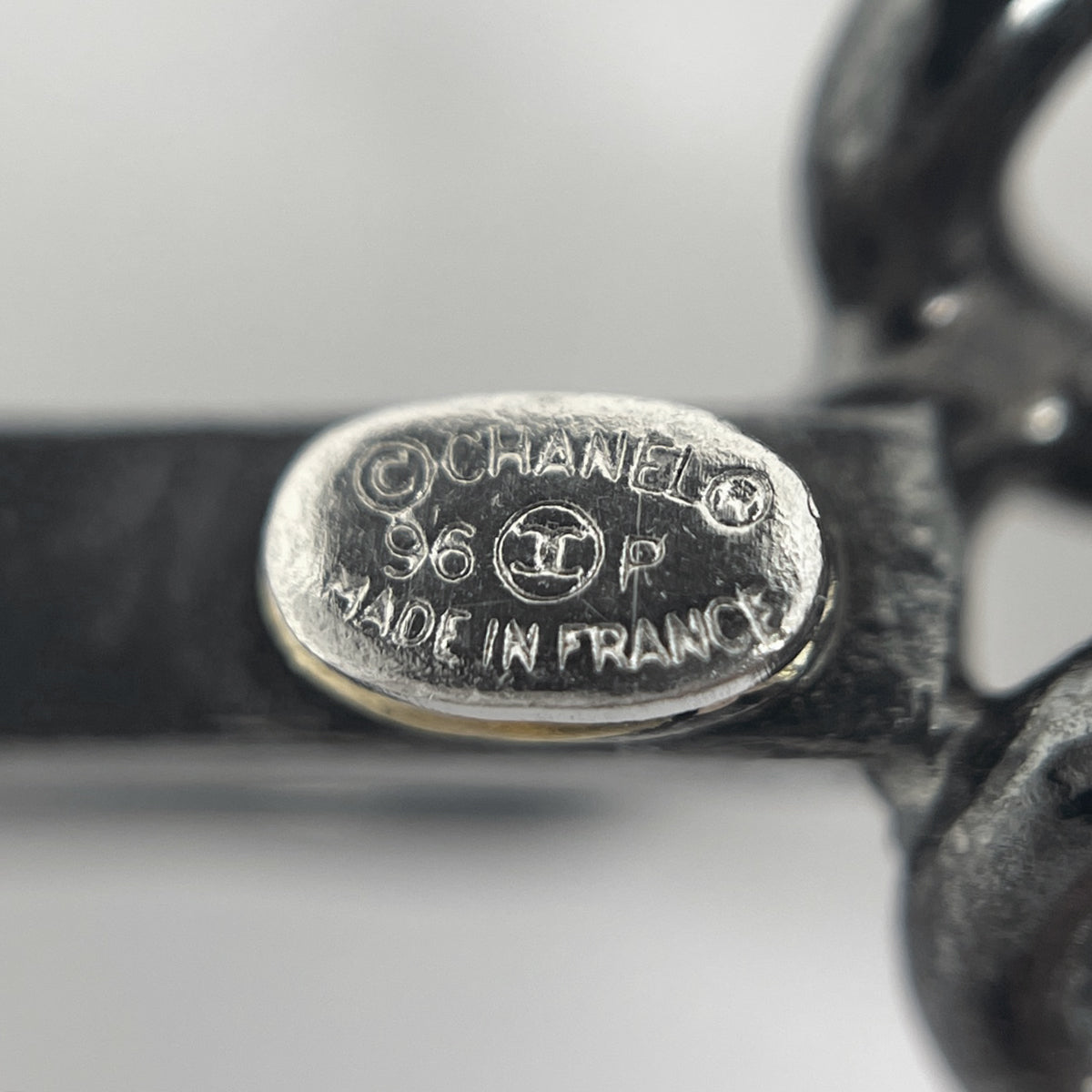 R2756 美品 シャネル ココマーク メダルモチーフ 2連 チェーンベルト CHANEL（シャネル） チェーンベルト ココマーク ゴールド メタル GP