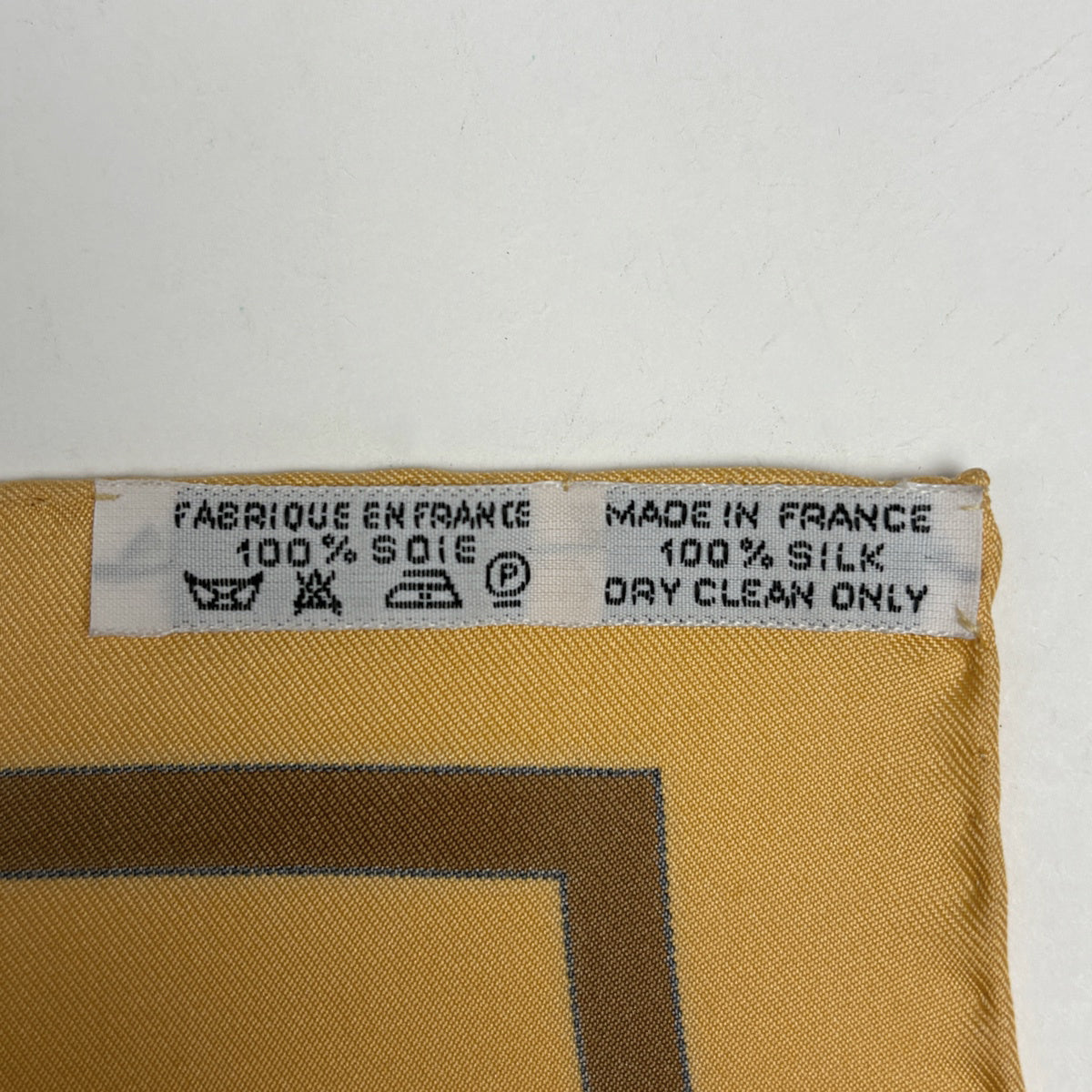 バイセル公式】エルメス カレ 90 CASSE NOISETTE くるみ割り リス柄