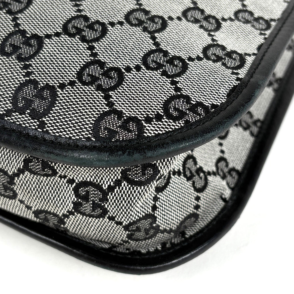 グッチ　美品　ショルダーバッグ　GGキャンバス　レザー　ロゴ　総柄　レディース グッチ GG柄 ショルダーバッグ ワンショルダー ショルダーバッグ GG