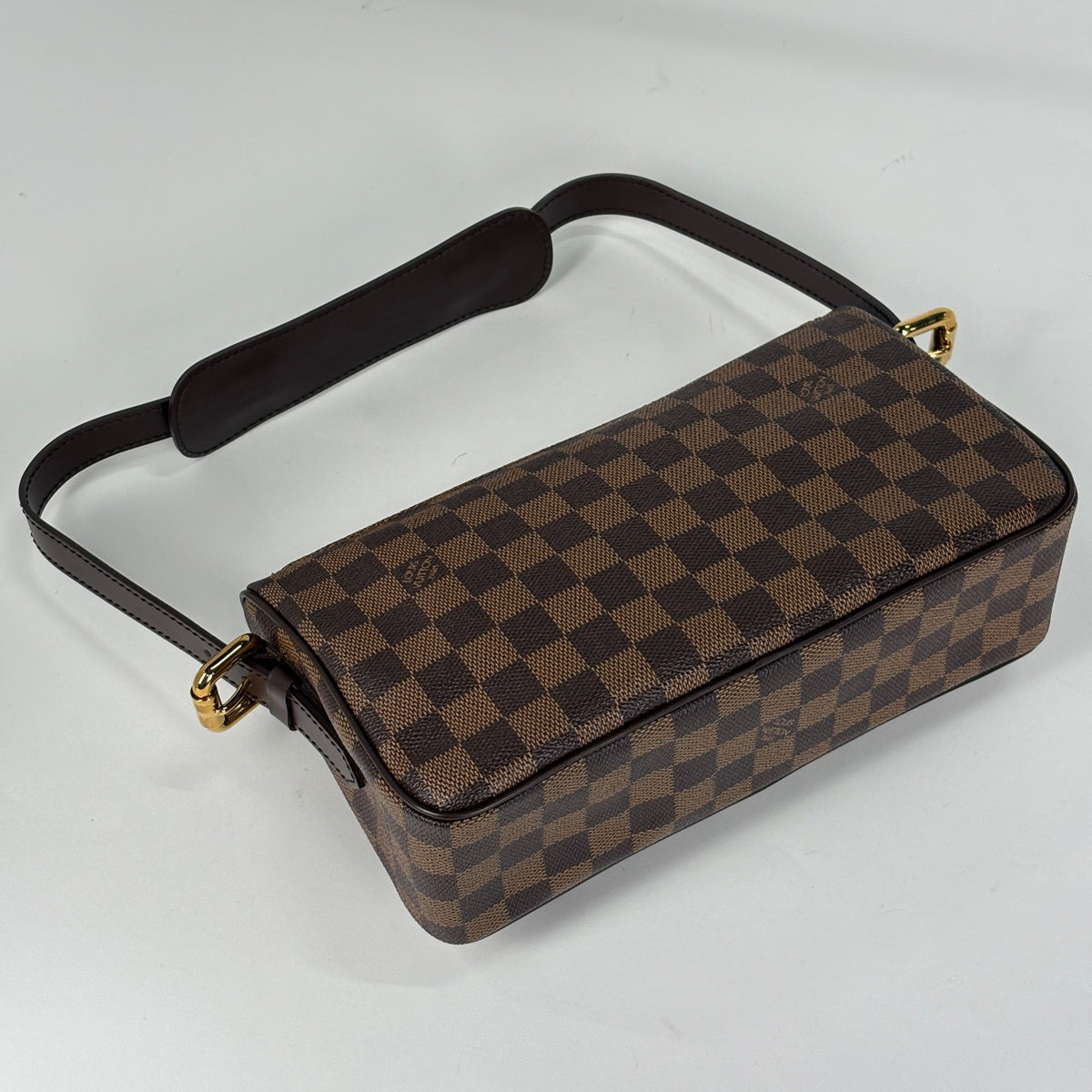 ルイヴィトン ショルダーバッグ ダミエ ラヴェッロGM ダミエ N60006 ルイ・ヴィトン ラヴェッロ GM 肩掛け ショルダーバッグ ダミエ