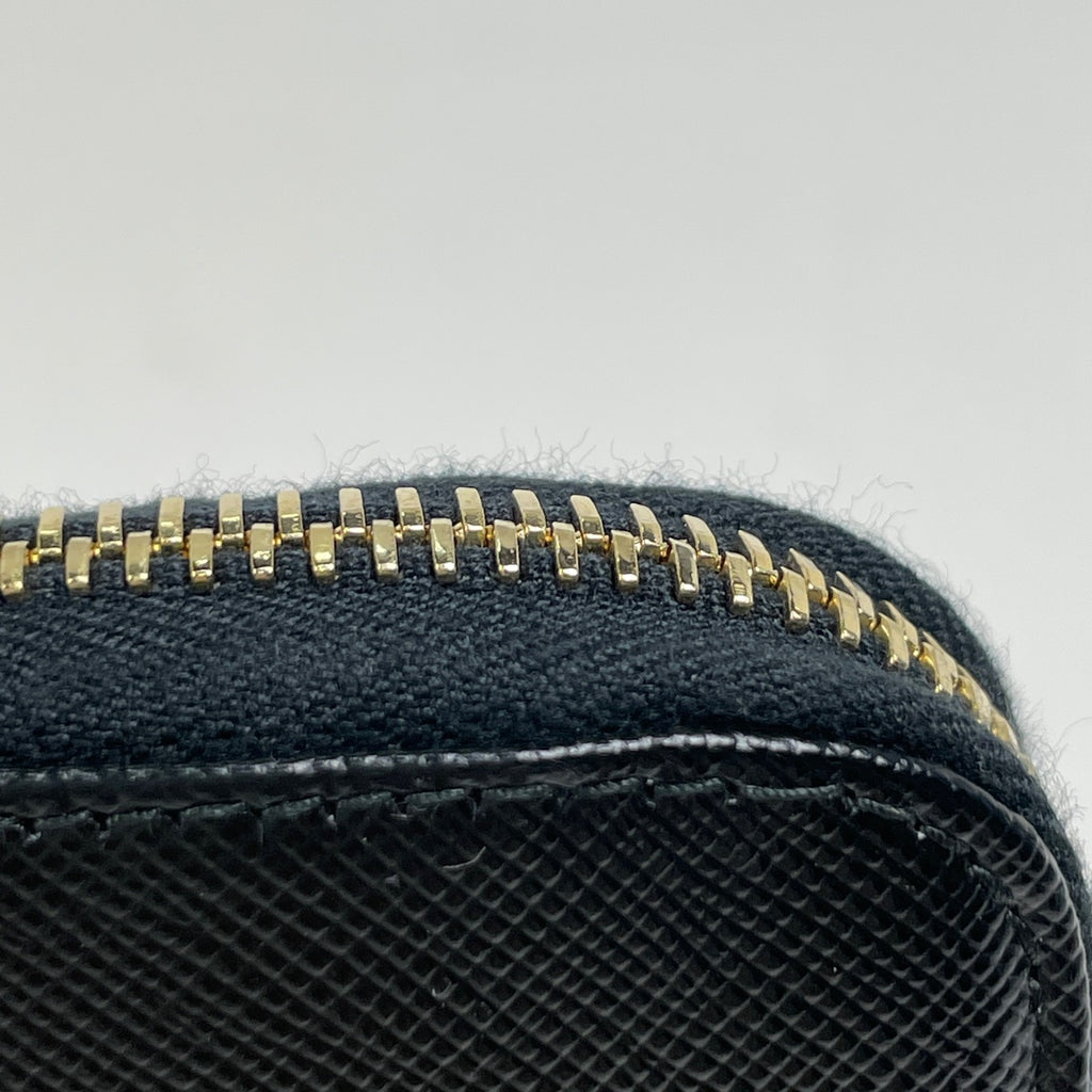 プラダ ロゴ ラウンドファスナー 長財布 ラウンドジップ 長財布 レザー ネロ(ブラック) 1M0506 レディース ブランドバッグ・小物 【中古】brbag