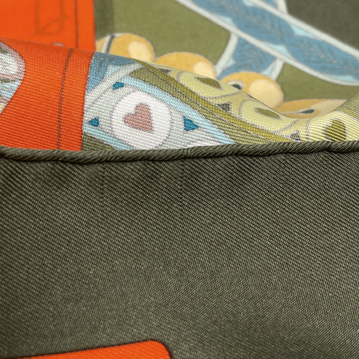 バイセル公式】エルメス カレ 90 DAME DE COEUR A VOUS L'HONNEUR