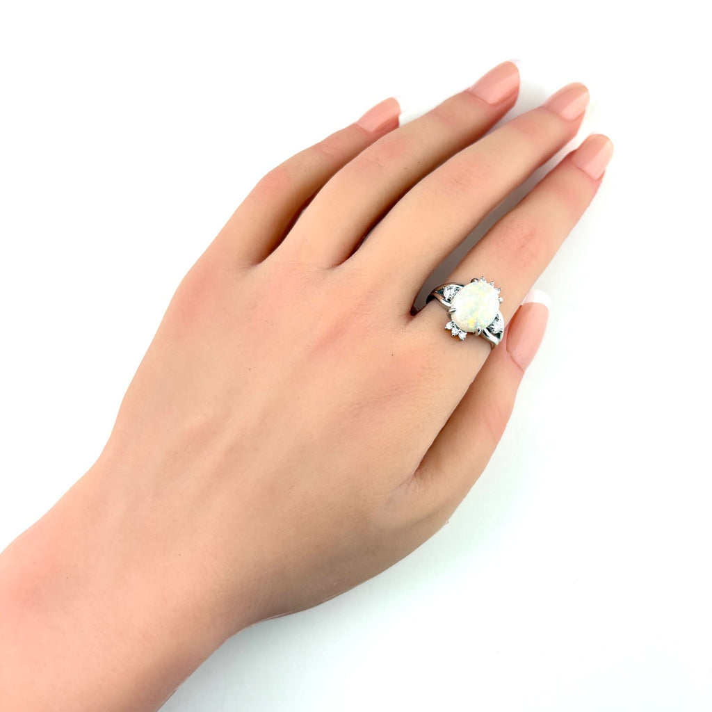 オパール デザインリング プラチナ 指輪 メレダイヤ リング 15号 Pt900