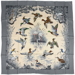 エルメス カレ 90 Halte en Camargue カマルグでの休息 スカーフ シルク グレー マルチカラー レディース ブランドバッグ・小物 【中古】brbag